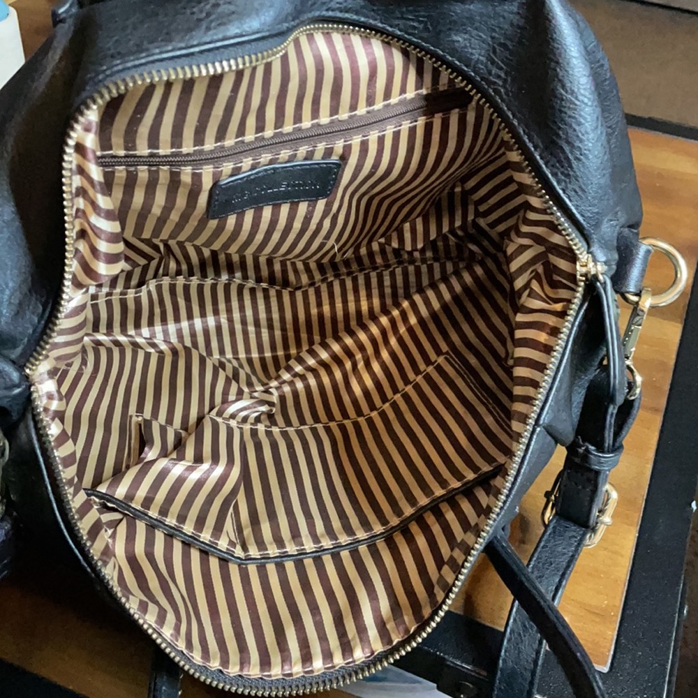 MG Collection Purses EUC - Picture 8 of 12